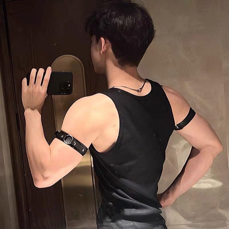 男性用レザーアームバンド、メタルリング付き上腕カフ、リストバ - Gymnastics Rings のレビューと価格